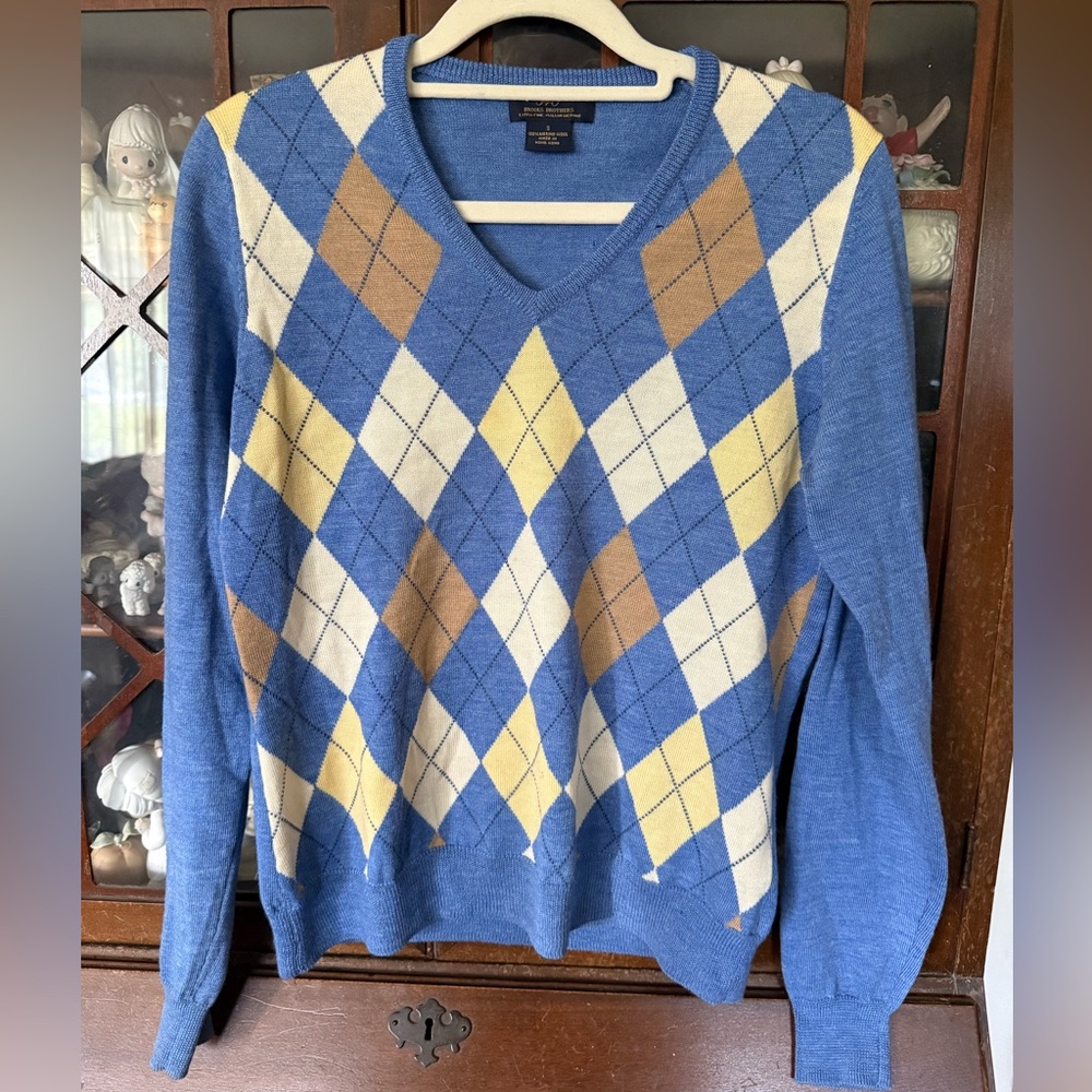 Women’s Brook Brothers Blue Argyle V-Neck Sweater